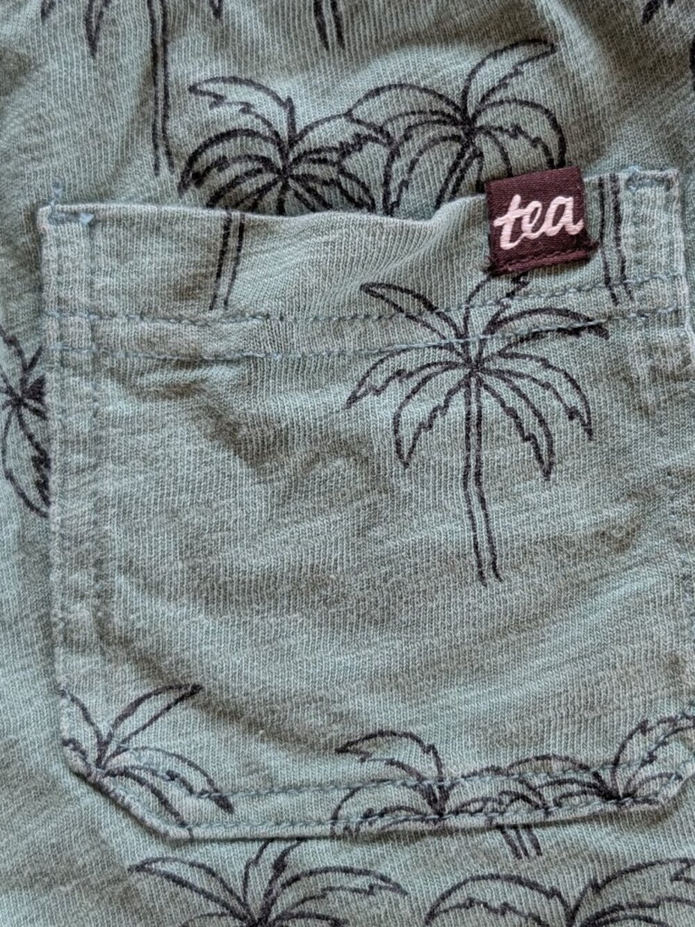 Tea Collection Palm Shorts - Picture 4 of 6